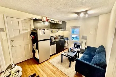 20 Bartlett Place #1