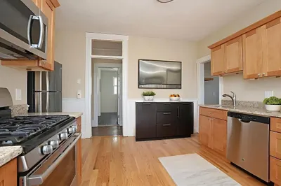 1 Orient Ave #2B 1