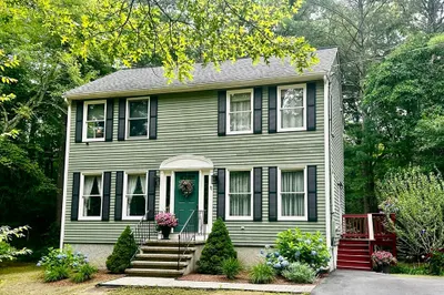 71 Harvey St 1