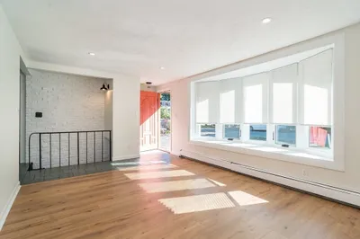 4 Paul St #-
