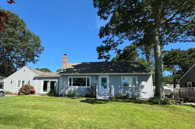 112 Captain Lothrop Rd 1