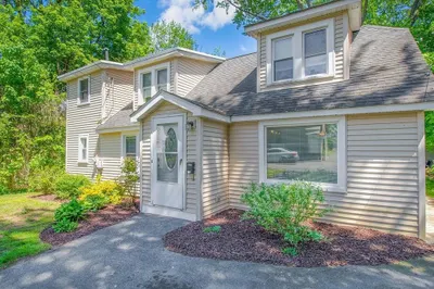 15 Casimir St #rear 1