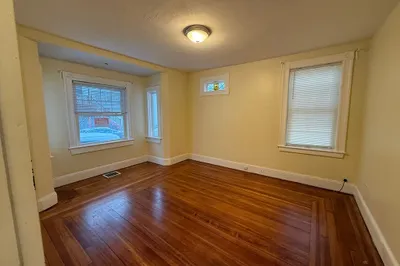15 Avon St #1