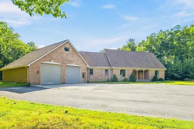 155 Woodland Way 1