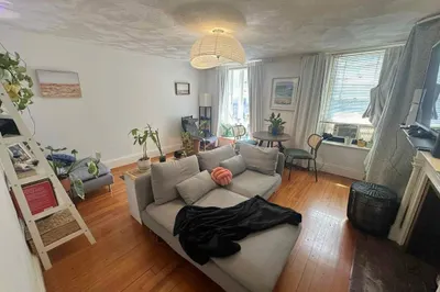 15 Charles St #2R