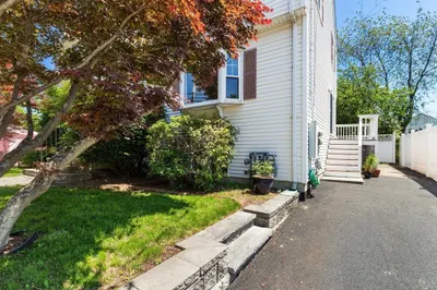 75 Trowbridge Street #75 1