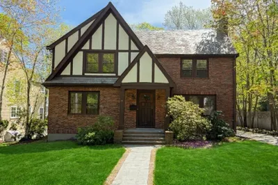 46 Acacia Ave 1