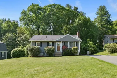 172 Davis Rd 1