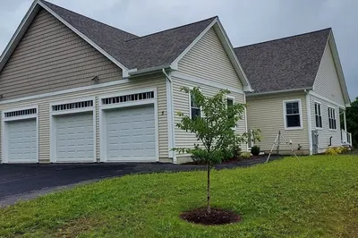 5 Victoria Drive #33 1