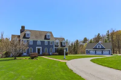 89 Skyfields Drive 1
