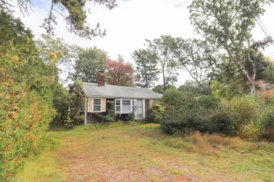 64 Sunset Ln 1