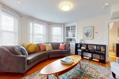30 Clay St #3B 1