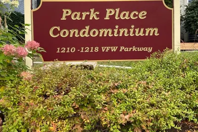 1216 Vfw Pkwy #43 1