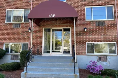 131 Mellen St #3B 1
