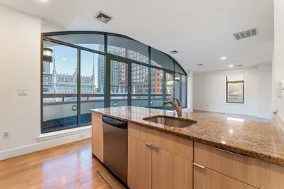 425 Boylston Street #801