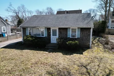 69 Priscilla St 1