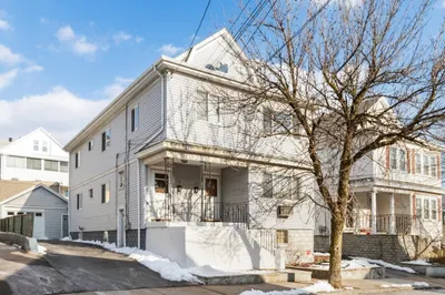 17-19 Puritan Rd