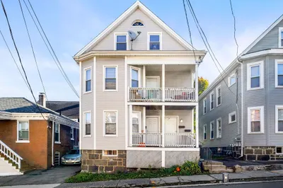 3 Hazel St