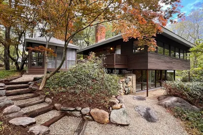 9 Silver Birch Lane