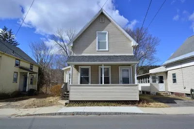 194 Canal St 1