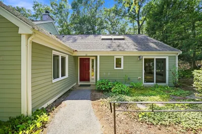 15 Fifer Ln #15 1