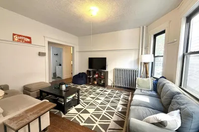 22 University Rd #1