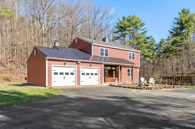 885 Royalston 1