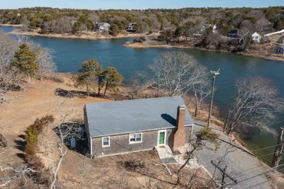 552 Orleans Road 1
