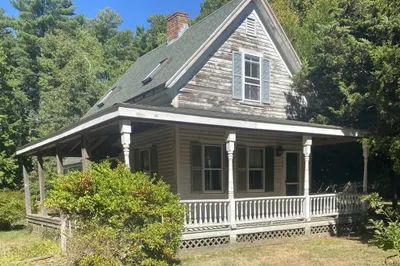 784 Pleasant St
