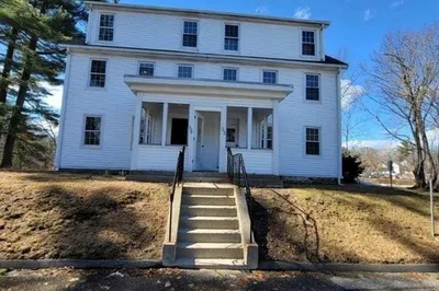 400 Concord St
