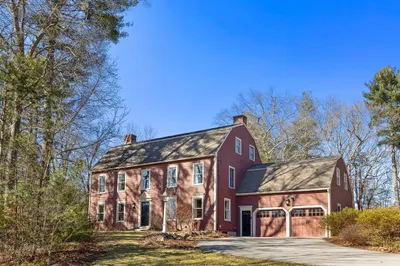 57 Whitewood Rd 1
