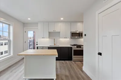 10 Geneva St #7