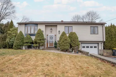 39 Paul Dr 1