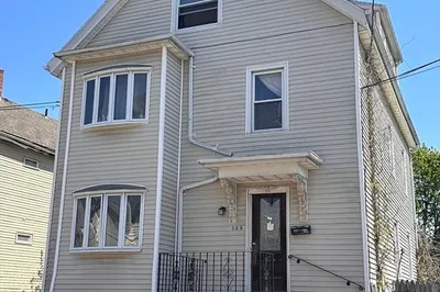 156 Holly St