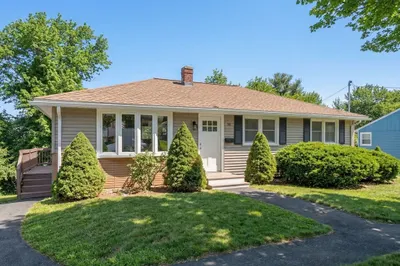 58 Wedgewood Rd 1