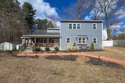42 Salem St #2