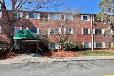 35 Prospect St #203