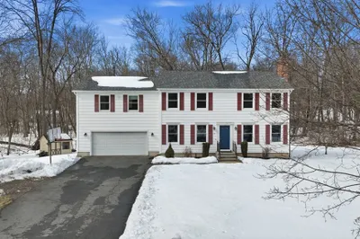 66 Penrose Dr 1