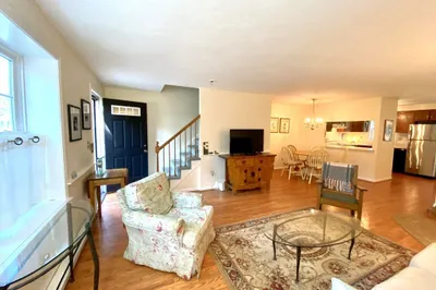 96 Woodview Dr #96 1
