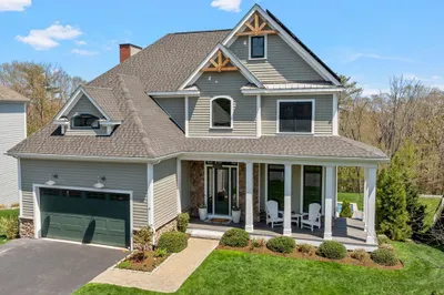 9 Manor Way 1