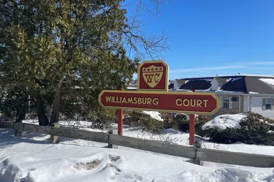 26 Williamsburg Court #22 1
