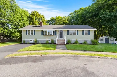 31 Columbus Road 1
