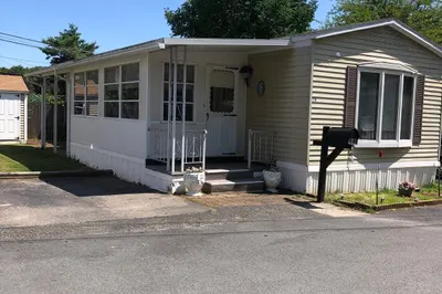 16 Stella Dr 1