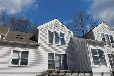 25 Salem Pl #25
