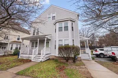 493 Hyde Park Ave #493
