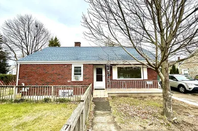 206 Adams St #206A 1