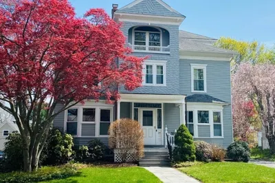 24 Fiske St 1