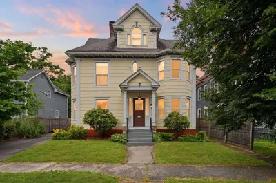 30 Beechwood Ave 1