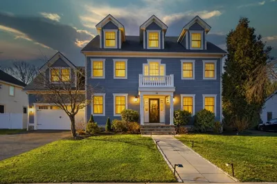 90 Mccarthy Rd