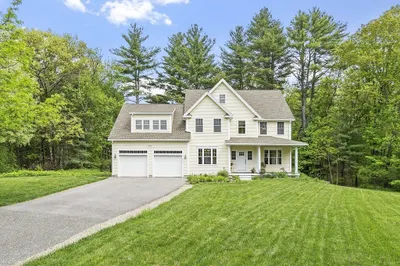 6 Beacon Ct 1